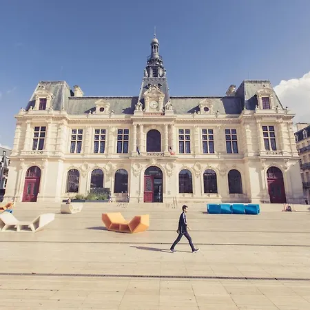 La Maison De La Liberte Jean-francois De La Perouse Apartament Poitiers