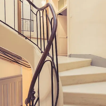 Apartament La Maison De La Liberte Jean-francois De La Perouse