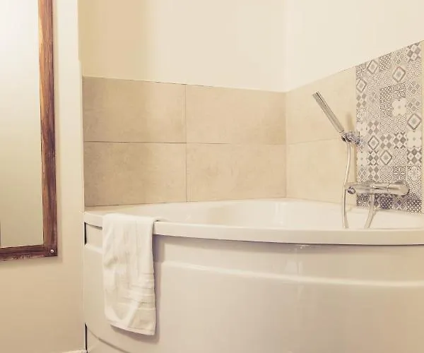 Apartamento La Maison De La Liberte Jean-francois De La Perouse Poitiers