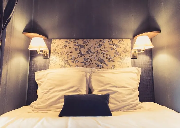 La Maison De La Liberte Jean-francois De La Perouse Poitiers